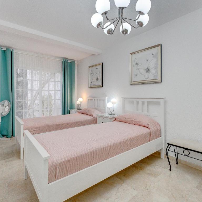 Marvelous holiday home - villa La Caleta - Villa - 35