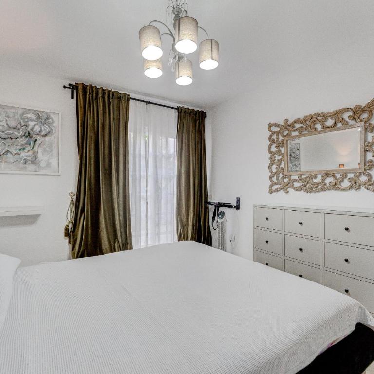 Marvelous holiday home - villa La Caleta - Villa - 37