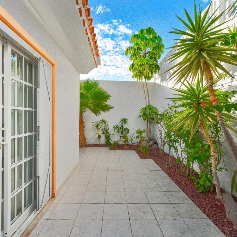 Marvelous holiday home - villa La Caleta - Villa - 48