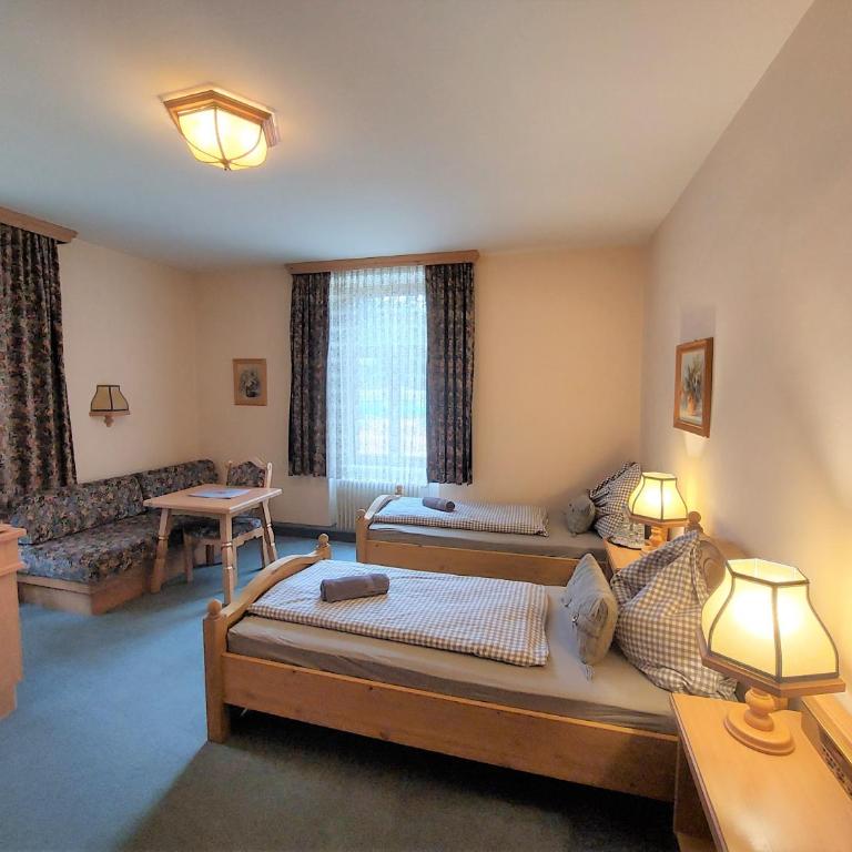 3 Raben - Leoben - Zimmer für Geschäftsreisende, Urlauber, Monteure und Handwerker, Polski Pensjonat Austria - Camera Matrimoniale/Doppia con Letti Singoli - 4