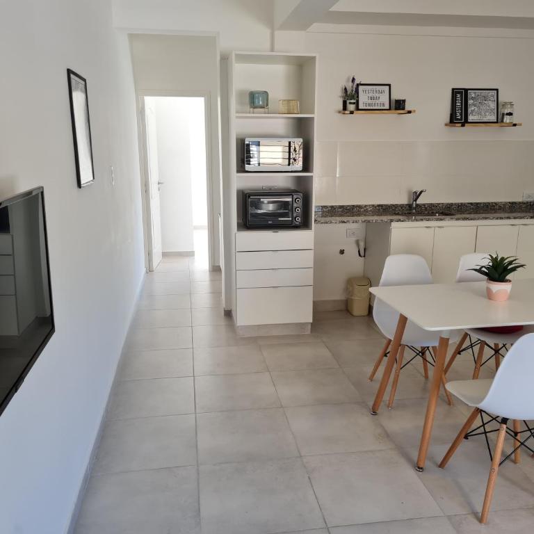 Moderno departamento en Mendoza con cochera - Apartamento de 1 dormitorio - 38