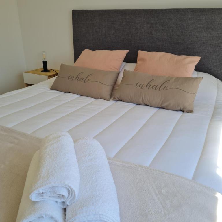 Moderno departamento en Mendoza con cochera - Apartamento de 1 dormitorio - 86