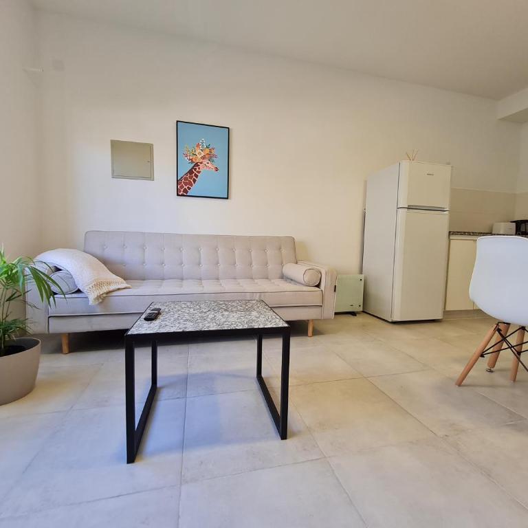 Moderno departamento en Mendoza con cochera - Apartamento de 1 dormitorio - 88