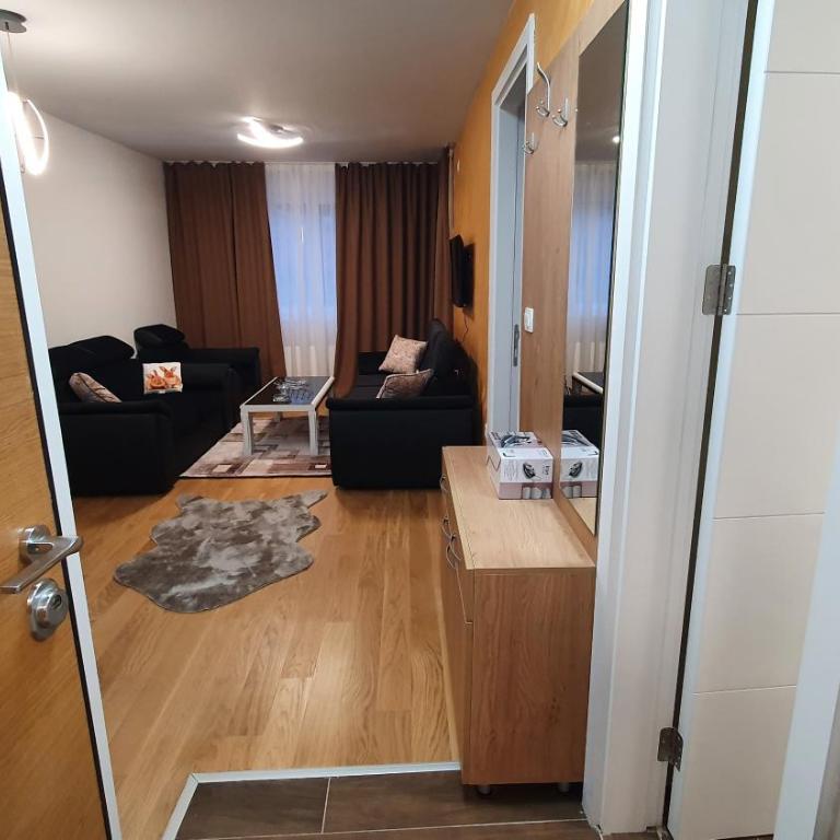 Apartmani Premium Jahorina Snjezna Dolina - Apartment with Terrace - 1