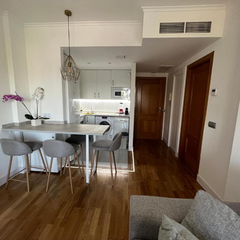 PISO cerca Aeropuerto Madrid, Estadio Riyadh Air, Ifema, Parque Juan Carlos I, Clínica Univesidad Navarra y Plenilunio - Apartamento de 1 dormitorio - 6