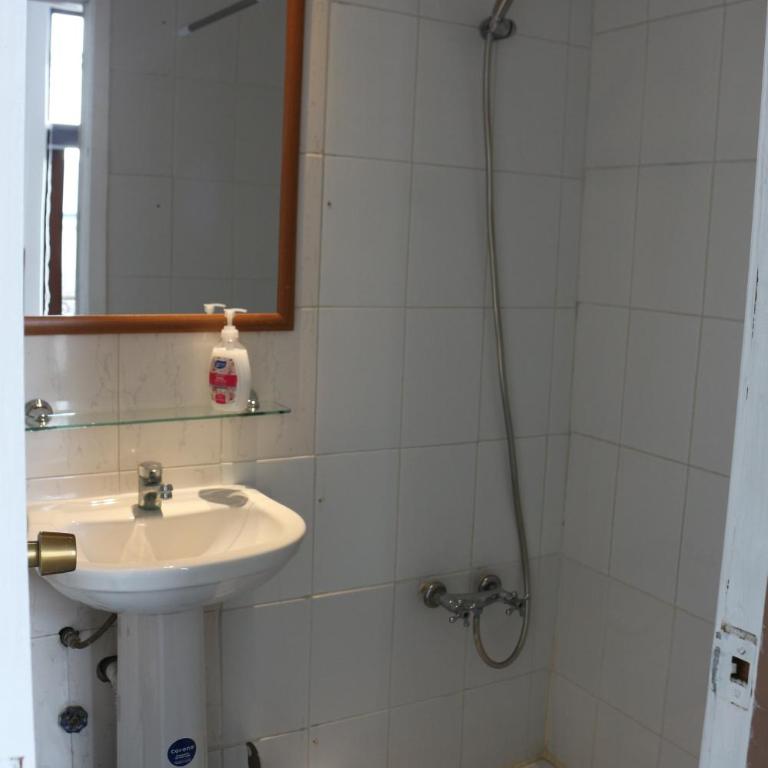 Hostal Ochen - Habitación Doble con balcón - 3