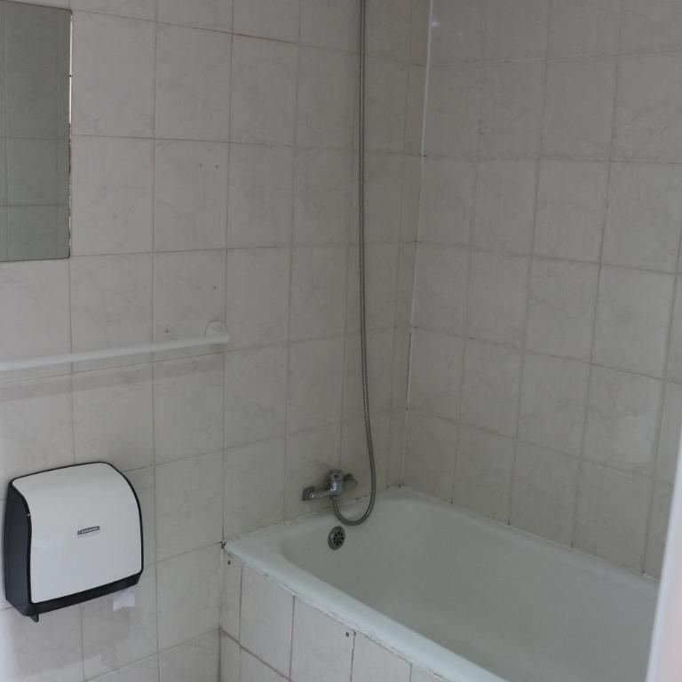 Hostal Ochen - Habitación Doble - 1 o 2 camas - 1