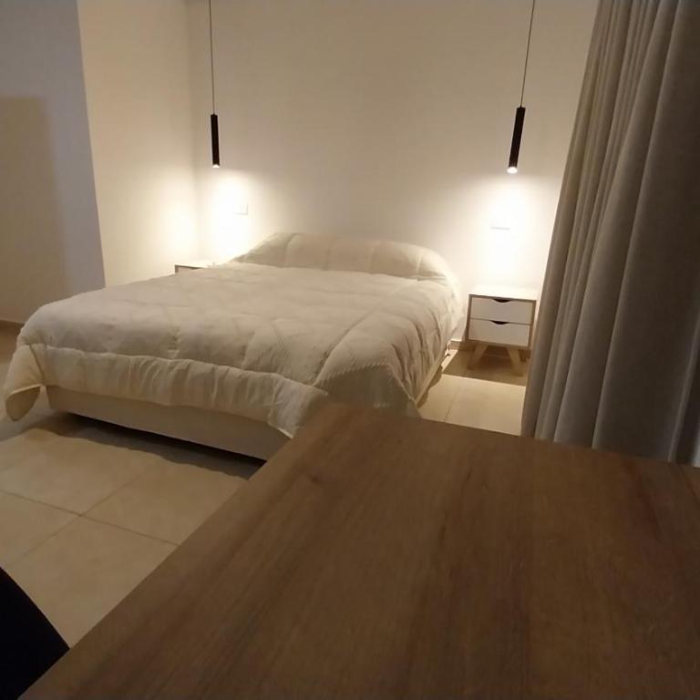 Adrogue Apartment Ezeiza Airport Shuttle 24hs - Apartamento de 1 dormitorio - 3