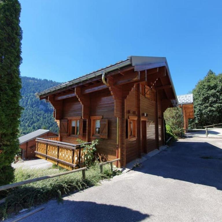 Chalet individuel 8 pers à Chatel Porte du soleil avec Jacuzzi exterieur - Chalet - 10