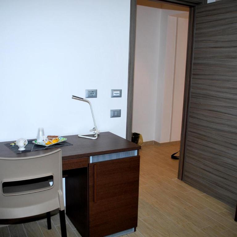 Piazza Dante - Standard King Room - 2