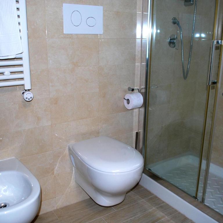 Piazza Dante - Deluxe Room (2 Adults + 1 Child) - 2