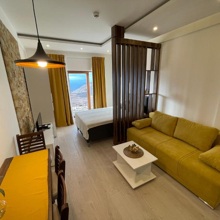 SM Apartments Kopaonik - Studio with Terrace - 5