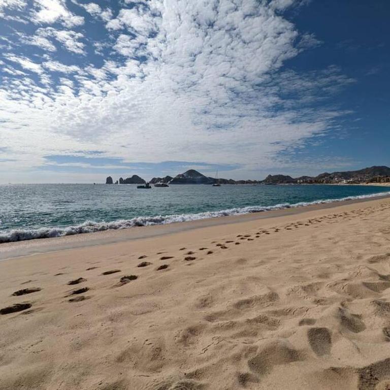 Endless Summer - 2Bed 2Bath Condo - Seasonly Heated Pool with Ocean Views - 5min walk to Beach - Fibre Internet - Sleeps 6 - Apartamento de 2 dormitorios - 41