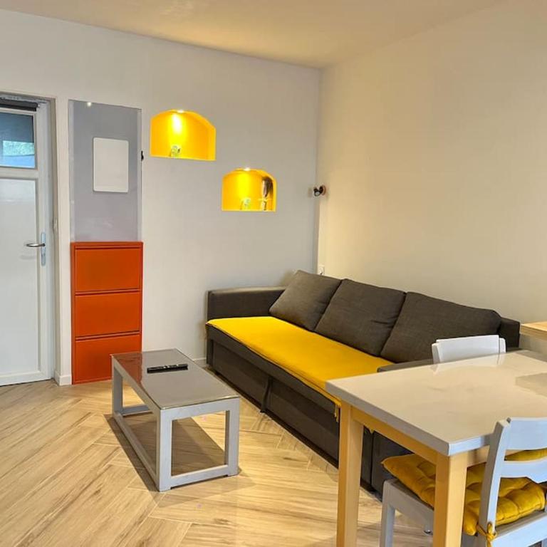 Appartement Terrasse proche centre et canal - Apartamento de 1 dormitorio - 10