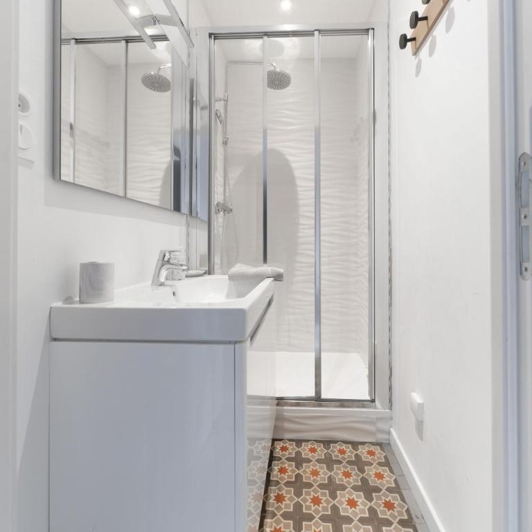 Le 571 - 57b Rue de Paris - Vichy - Appartamento con 2 Camere da Letto - 17