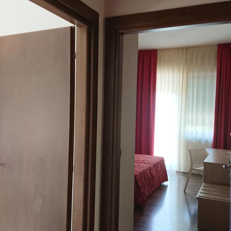 Hotel Gasparina - Camera Familiare con Vista Lago - 2