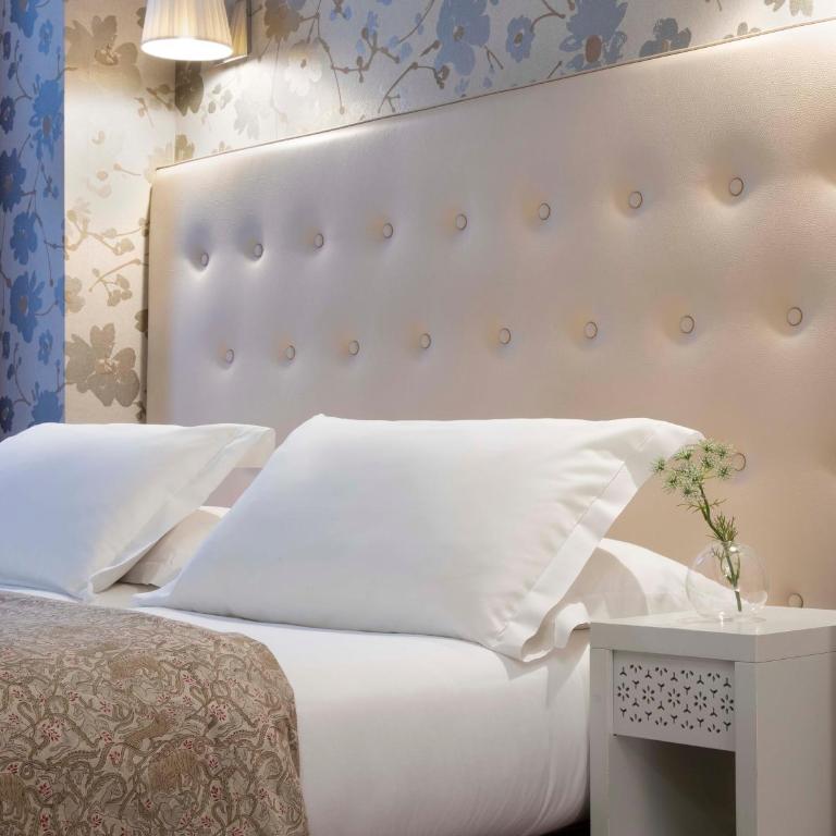 Hôtel Plaza Étoile - Chambre Double ou Lits Jumeaux Club - 2
