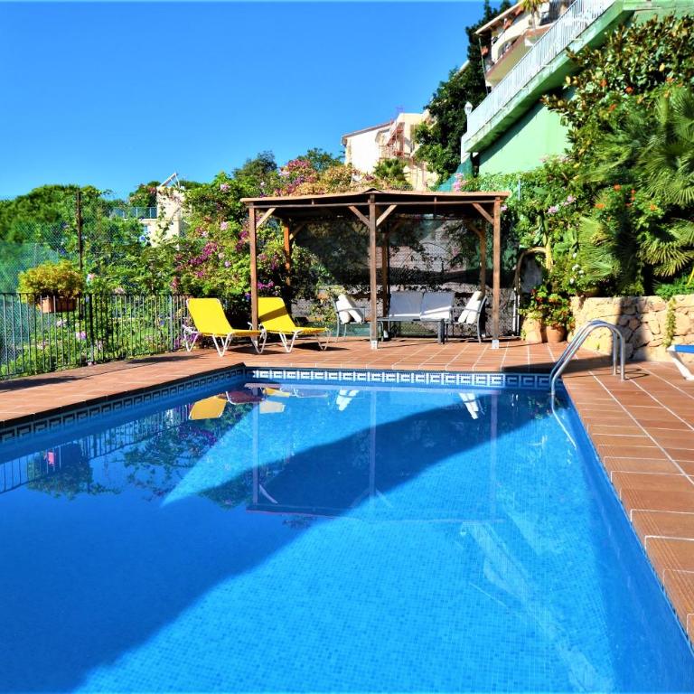 VILLA FLORES 8 personas LLORET DE MAR - Casa - 29