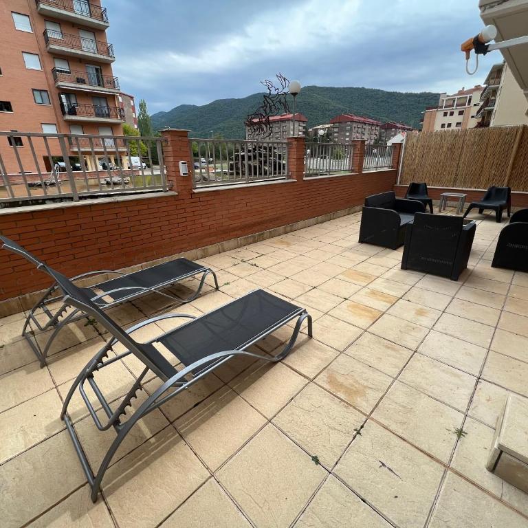 Apartamento en Sabiñánigo con amplia y soleada terraza - Apartment mit 2 Schlafzimmern - 28
