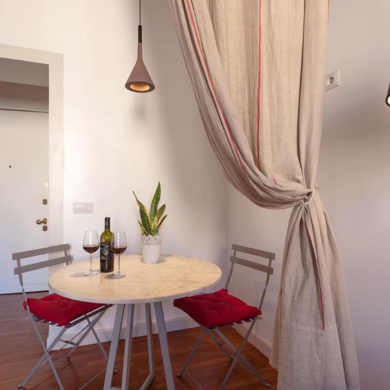 The Bluehostel - One-Bedroom Apartment - 9