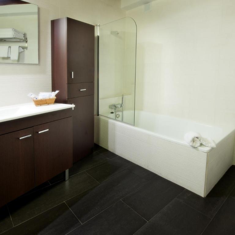 Apartamentos Abad Toledo - Apartamento de 2 dormitorios - 8