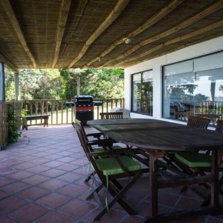 Gran chalet sobre la Laguna del Sauce y con la mejor puesta de sol - Chalet - 8