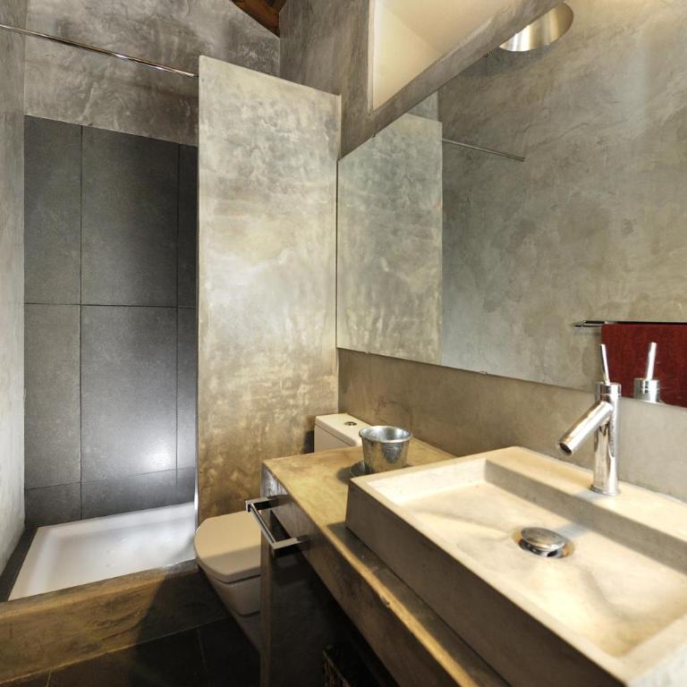 La Caseta de Queixans con chimenea - Three-Bedroom House - 11