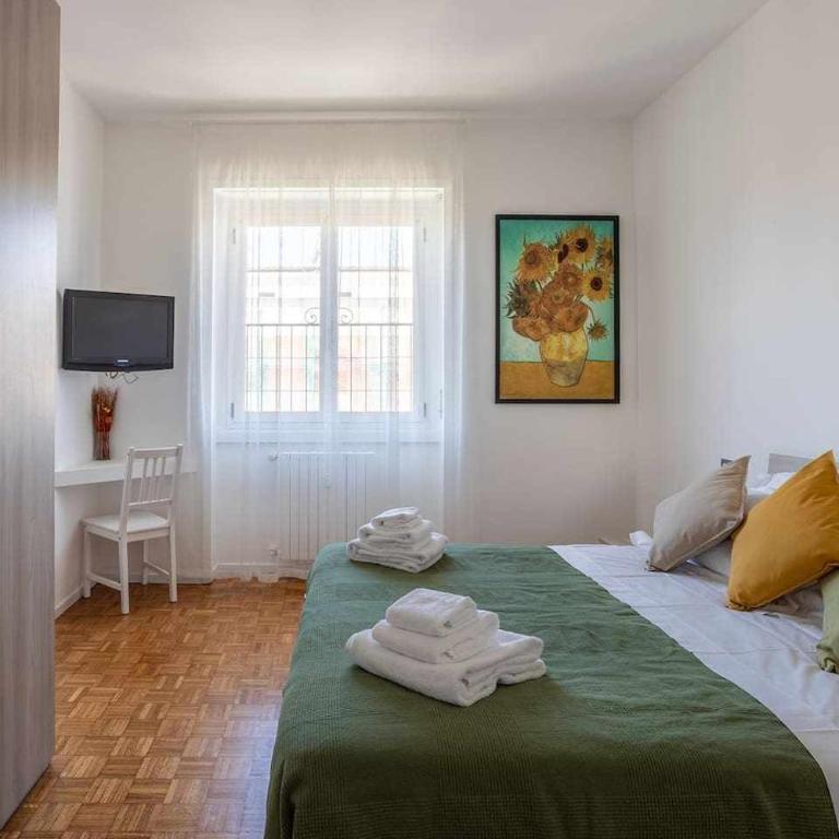 Rent Apartment - Parking and Comfort - Spacious Apt up to 8 Pax - Appartamento con 3 Camere da Letto - 2