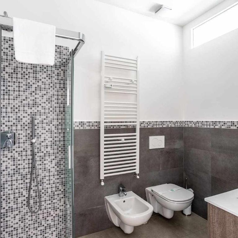 Rent Apartment - Parking and Comfort - Spacious Apt up to 8 Pax - Appartamento con 3 Camere da Letto - 17