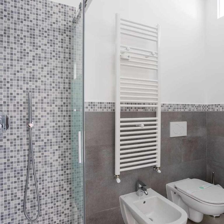 Rent Apartment - Parking and Comfort - Spacious Apt up to 8 Pax - Appartamento con 3 Camere da Letto - 19