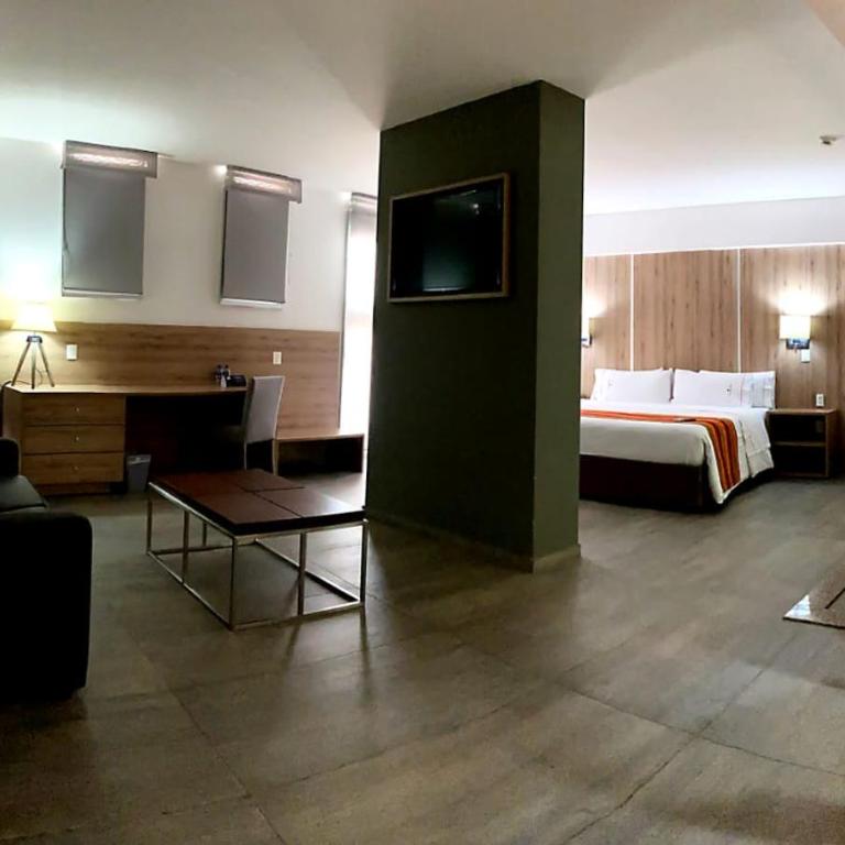 Hangar Inn Guadalajara Aeropuerto - Suite con bañera de hidromasaje - 3
