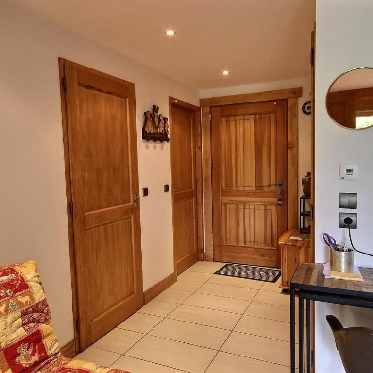 Joli 2 pièces, animaux admis, parking, à Bourg St Maurice - FR-1-411-845 - Appartamento - 7