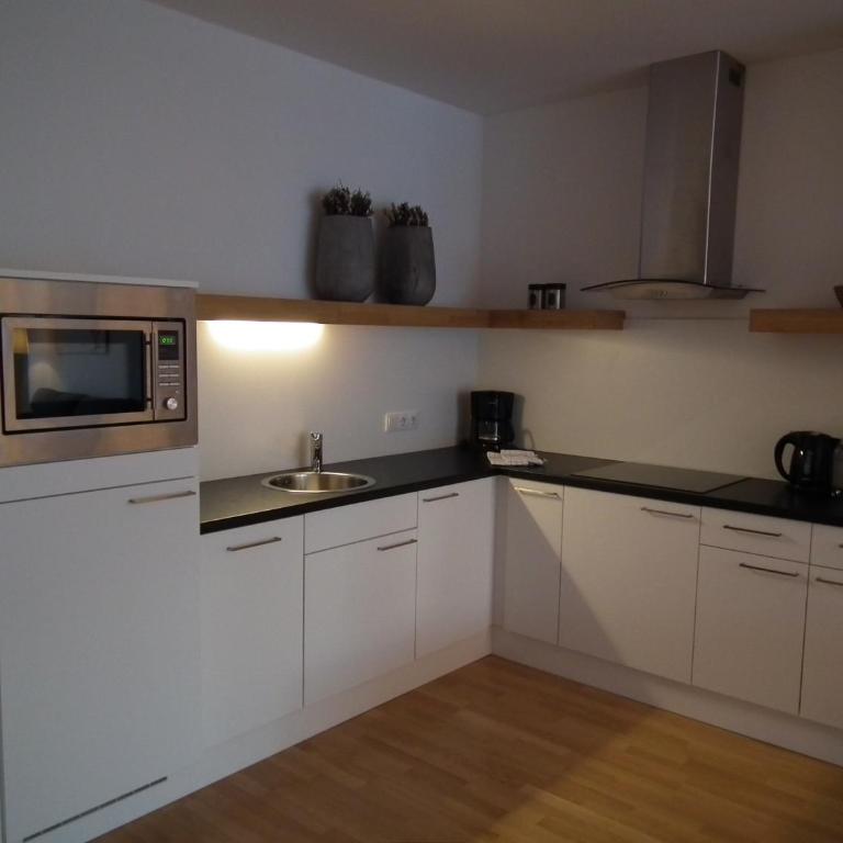 Nassfeld Apartments - "Traditionell anders" - Apartment mit 2 Schlafzimmern und Terrasse - 1