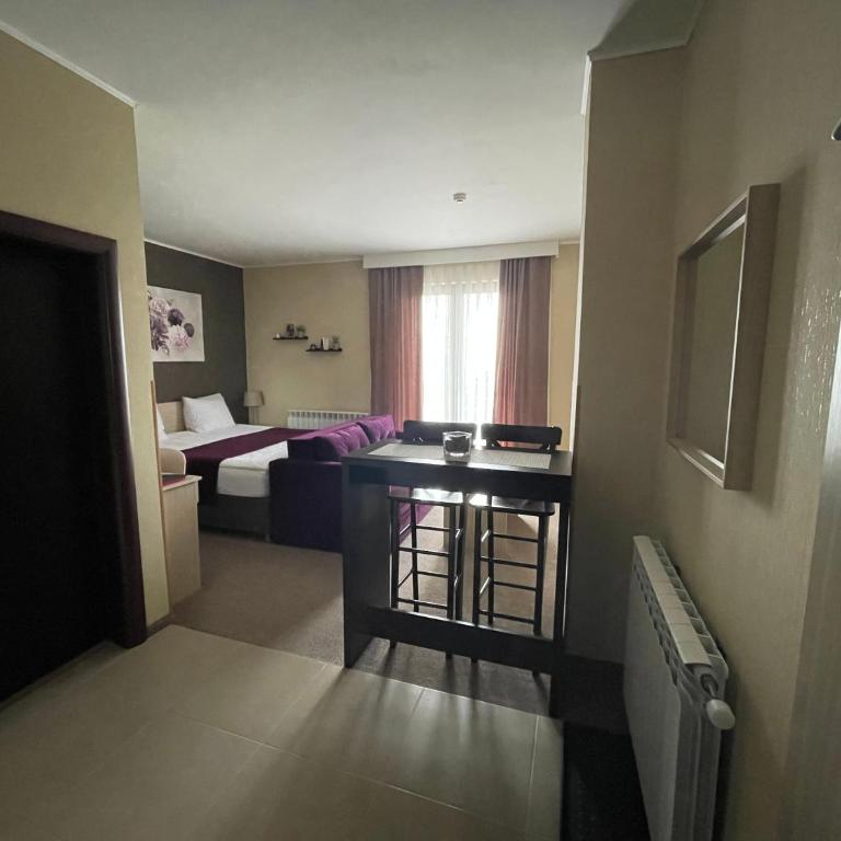 Vila Lucky Kop & Restoran - Studio Apartment - 5