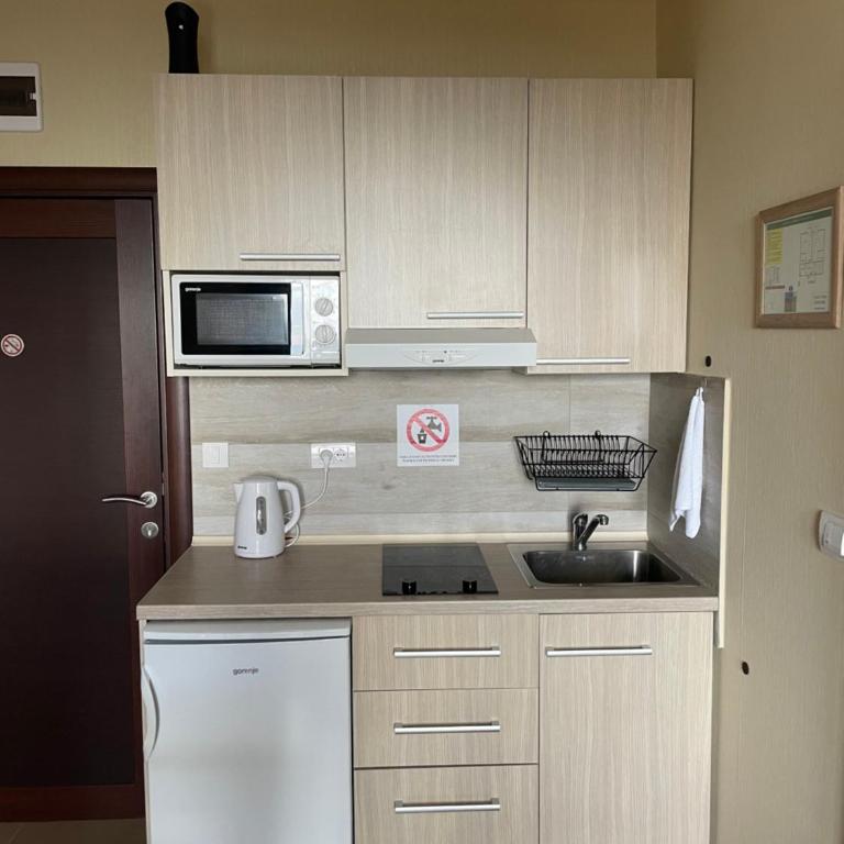 Vila Lucky Kop & Restoran - Studio Apartment - 17