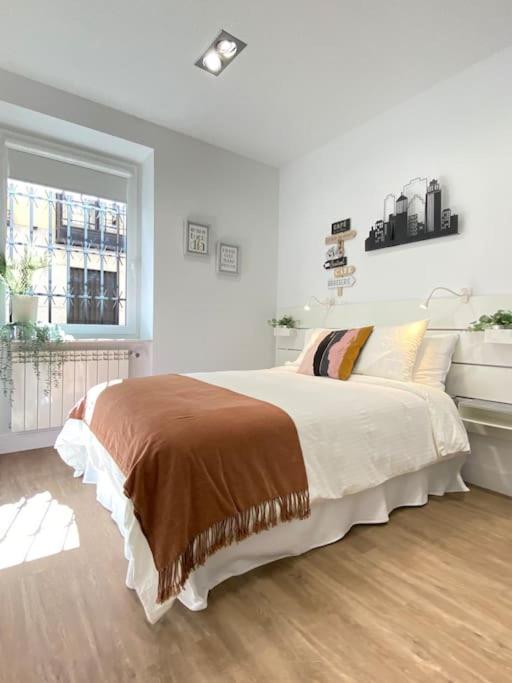 Moderno piso junto a la Plaza Mayor - Apartamento - 10