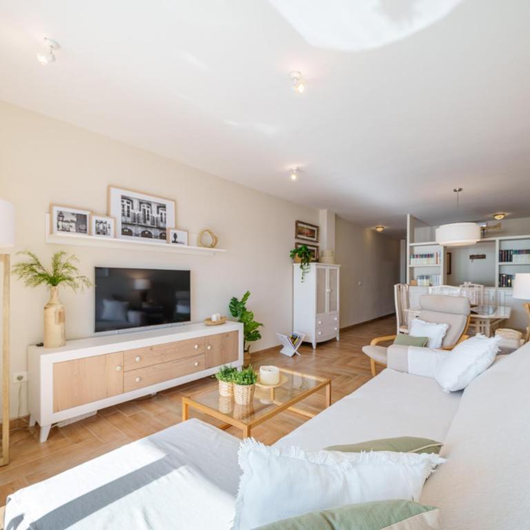 SPECTACULAR SEA VIEW Fuengirola - Apartamento de 3 dormitorios - 10