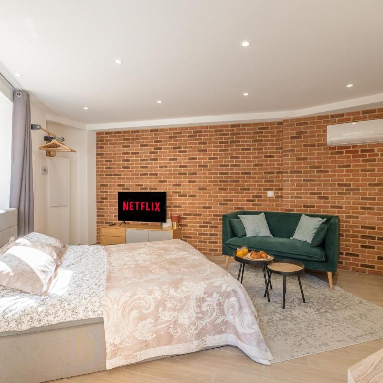 RAVISSANT STUDIO RENOVÉ 150m DE MONACO - Appartement 1 Chambre - 3