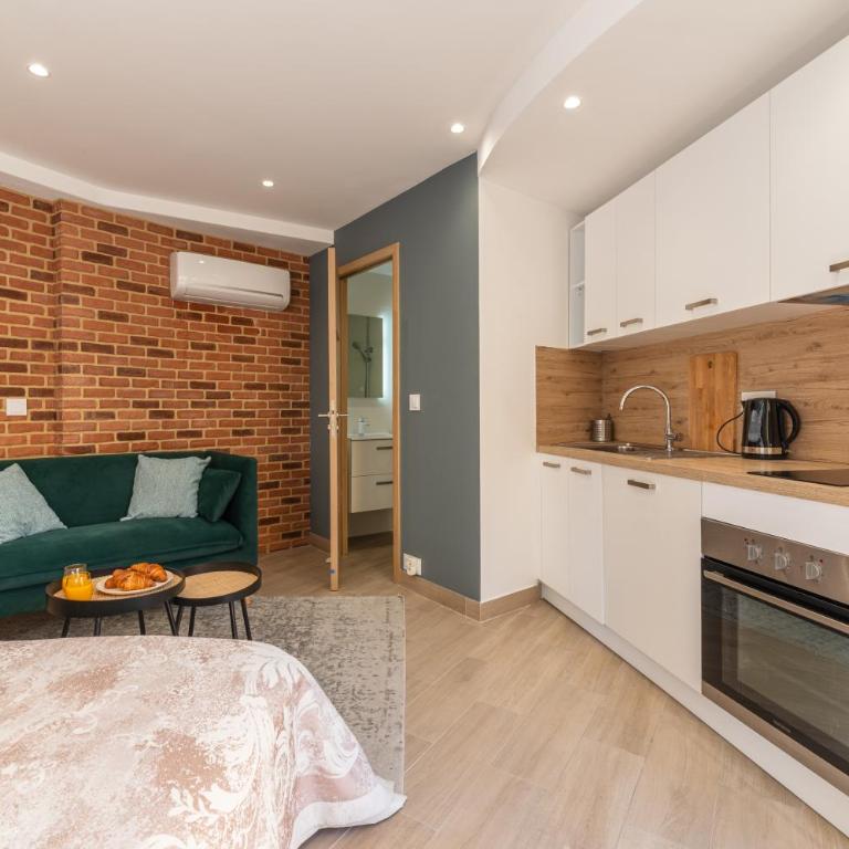 RAVISSANT STUDIO RENOVÉ 150m DE MONACO - Appartement 1 Chambre - 4