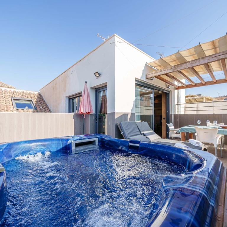 Apartamentos Gibralfaro - Apartamento Deluxe - 16