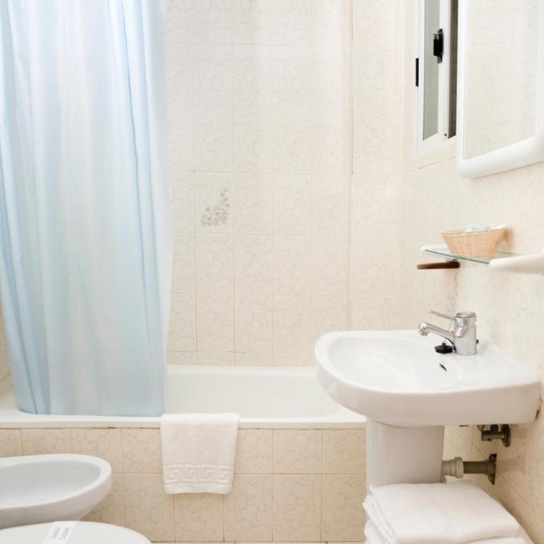 Palmera Beach - Apartamento de 2 dormitorios con terraza (5 adultos) - 3