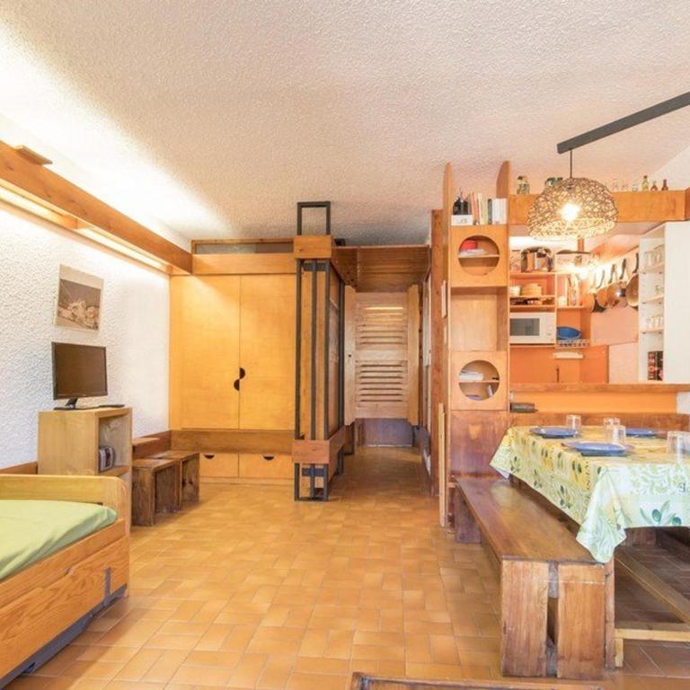 Studio pour 4 pers à Chantemerle, Serre-Chevalier avec balcon, parking et équipements complets - Appartement 1 Chambre - 2