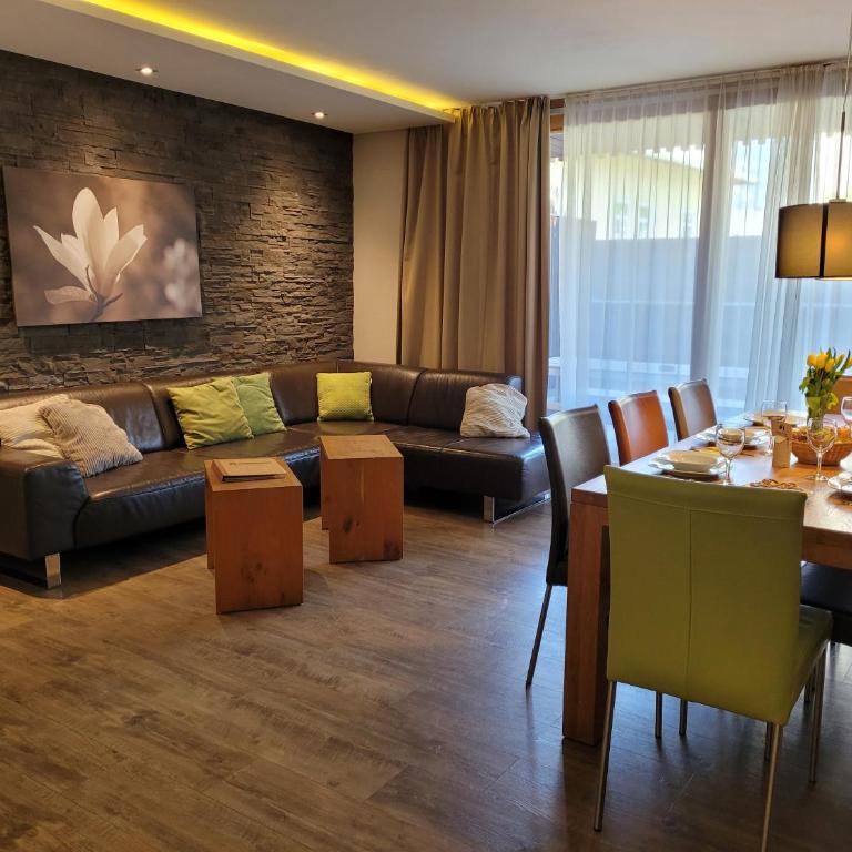 Max Residence downtown Zell - Steinbock Lodges - Apartment mit Terrasse - 2