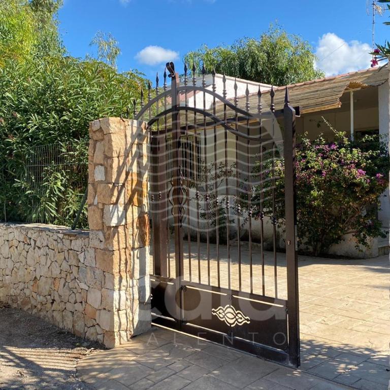 Villa Giuliangela - spiaggia a 400 m By Cala Salento - Three-Bedroom Villa - 47