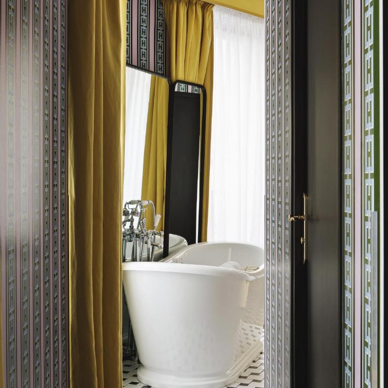 Hôtel Les Deux Gares & Spa - Suite Supérieure - 5