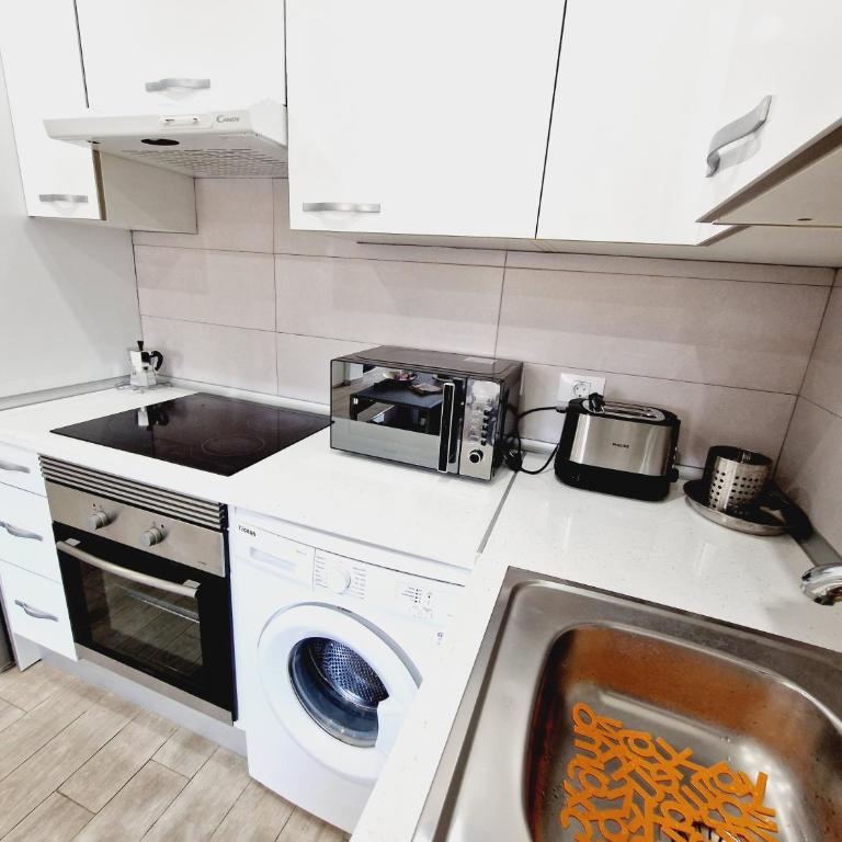 Luxury San Marino apartment & pool view - Apartamento de 2 dormitorios - 28