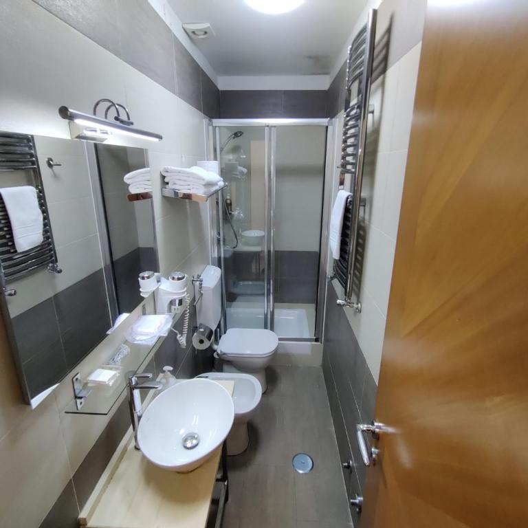 New Joyful Guest House - Camera Matrimoniale/Doppia con Letti Singoli con Bagno Privato - 2