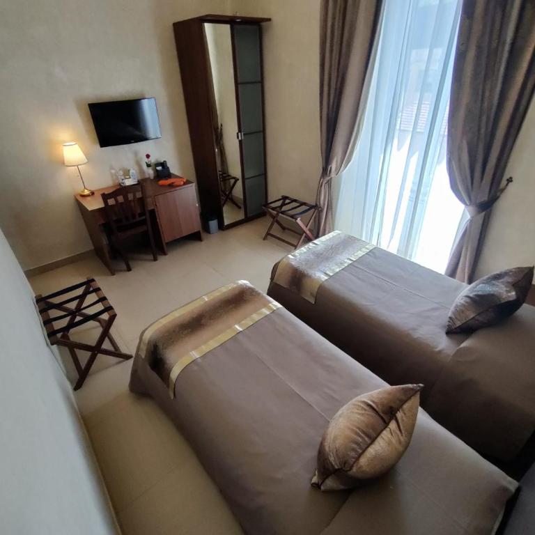 New Joyful Guest House - Camera Matrimoniale/Doppia con Letti Singoli con Bagno Privato - 27