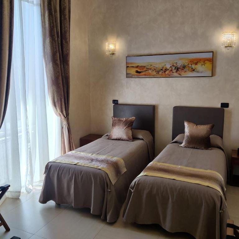 New Joyful Guest House - Camera Matrimoniale/Doppia con Letti Singoli con Bagno Privato - 21