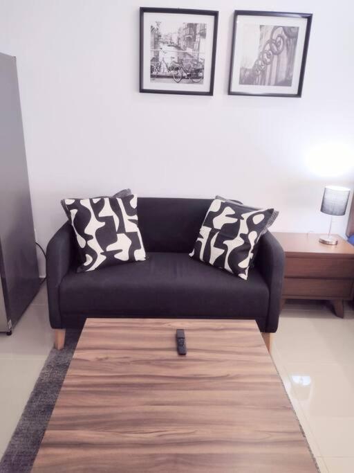 Nuevo! Loft hermoso con alberca. Wi-Fi Rapido. - Apartamento de 1 dormitorio - 29